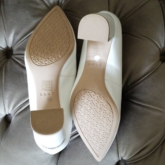 DKNY white chunky heels - Picture 6 of 6